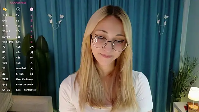 Snapshot of Marry_sharp chatting on 09.12.25 Marry sharp online show from 09.12.25