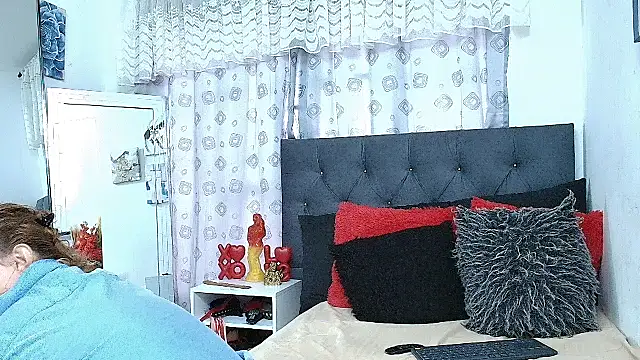 Snapshot of Victoriacoperino chatting on 11.04.25 Victoriacoperino online show from 11.04.25