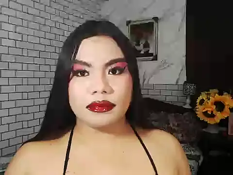 Snapshot of TSbrianaHugeCock chatting on 10.08.25 TSbrianaHugeCock online show from 10.08.25