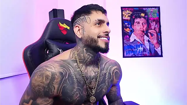 logan hugh8 online show from 12.21.25