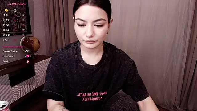 Dark Moni online show from 10.19.25