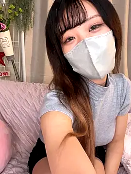 Snapshot of emiiiii1001 chatting on 09.27.25 emiiiii1001 online show from 09.27.25