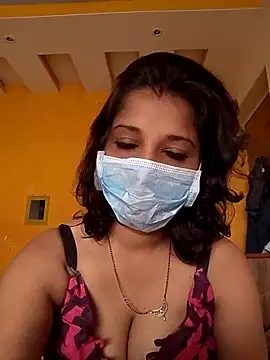 Love Foreverr12 online show from 11.28.25