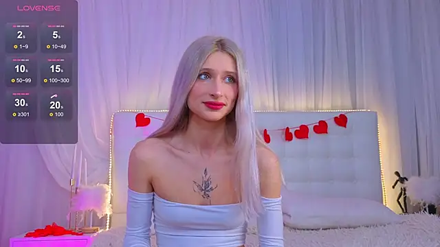 Monica Leen online show from 02.15.26