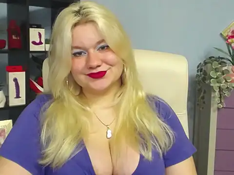 Snapshot of samantha_darling chatting on 01.08.26 samantha darling online show from 01.08.26