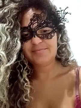 RaphinhaSanches online show from 12.14.25