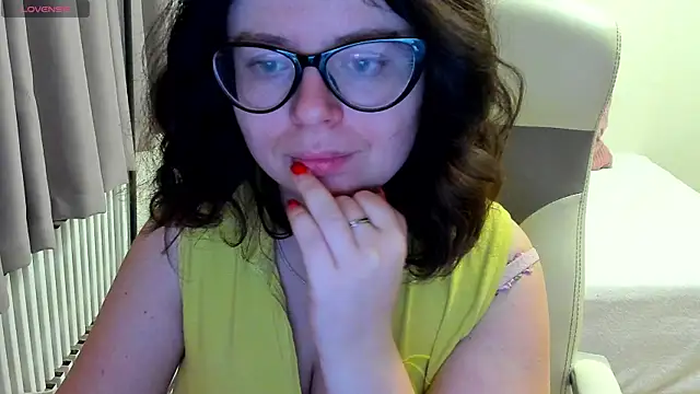 MilisaSweet777 online show from 12.21.25