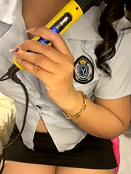 Snapshot of Knorr_Vietnams chatting on 10.05.25 Knorr Vietnams online show from 10.05.25