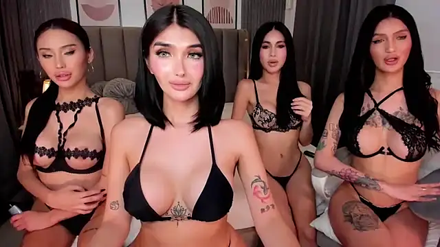 Snapshot of GeorginaMiller04 chatting on 10.20.25 GeorginaMiller04 online show from 10.20.25