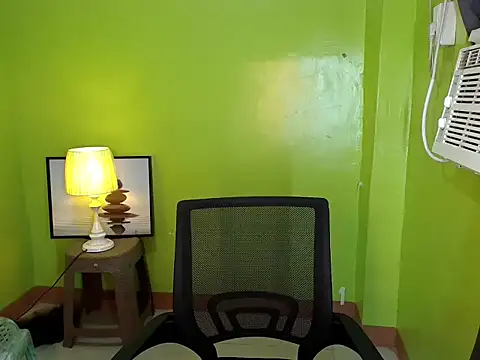 Snapshot of SultryCyraFoxmore chatting on 04.04.26 SultryCyraFoxmore online show from 04.04.26