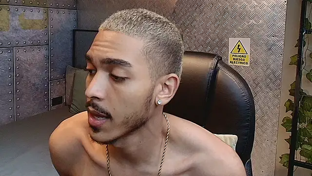 Snapshot of MarcusRain_ chatting on 02.21.26 MarcusRain online show from 02.21.26