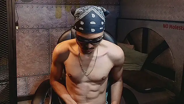 Snapshot of MarcusRain_ chatting on 02.22.26 MarcusRain online show from 02.22.26