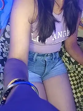 Snapshot of Laila_Pahadi chatting on 11.17.25 Laila Pahadi online show from 11.17.25