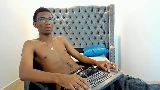 nero reyd online show from 11.18.25