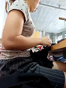 irina hana online show from 10.27.25