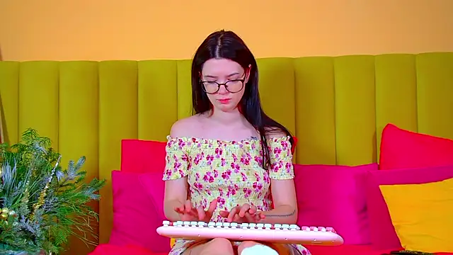 MelissaMays online show from 12.16.25