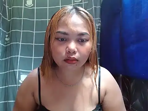 Snapshot of Hajaima chatting on 11.19.25 Hajaima online show from 11.19.25