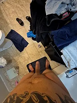 EsDezz88 online show from 12.19.25