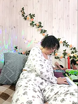 Snapshot of LitisiaLove4551 chatting on 02.23.26 LitisiaLove4551 online show from 02.23.26