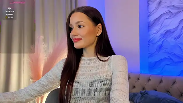 Aria Mila online show from 11.20.25