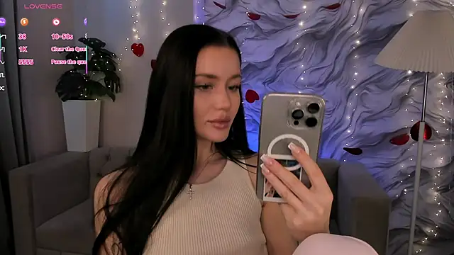 Aria Mila online show from 02.18.26