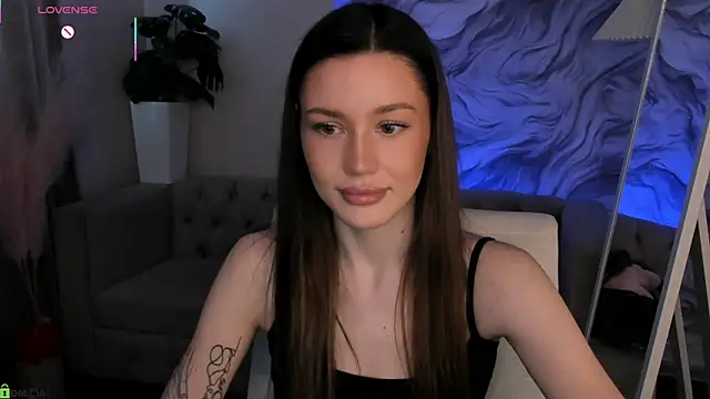 Aria Mila online show from 03.27.26