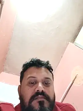 Snapshot of Sarad_sexydaddy chatting on 11.30.25 Sarad sexydaddy online show from 11.30.25