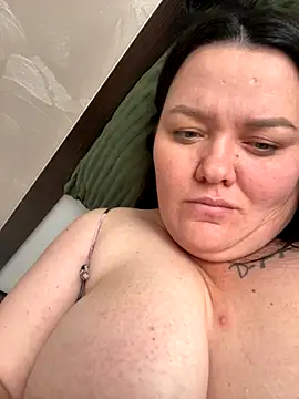 SunnyLeila2101 online show from 10.20.25