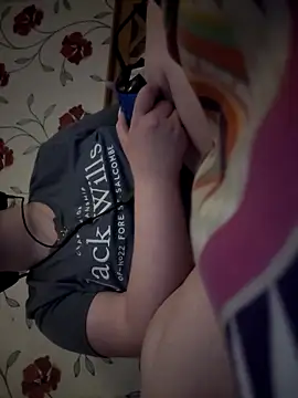 itsCuteTits online show from 11.29.25