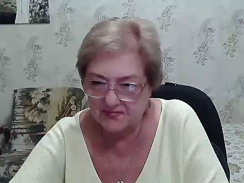 Snapshot of Renata62011 chatting on 09.12.25 Renata62011 online show from 09.12.25