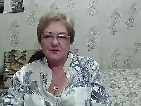 Snapshot of Renata62011 chatting on 10.11.25 Renata62011 online show from 10.11.25