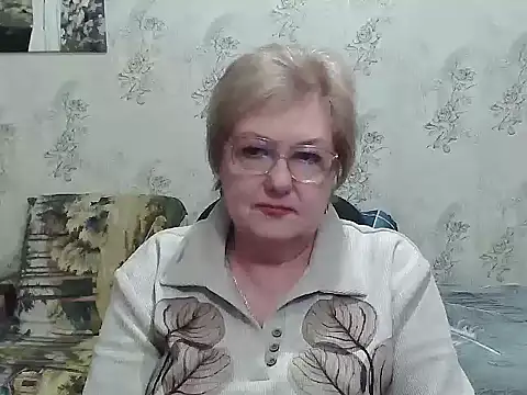 Snapshot of Renata62011 chatting on 11.30.25 Renata62011 online show from 11.30.25