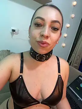 Moon Blake online show from 09.12.25