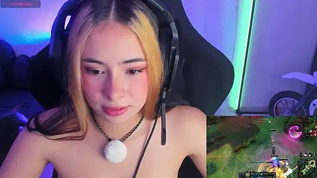 Aishelyng online show from 10.19.25