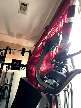 Snapshot of KeYBuMp323 chatting on 11.05.25 KeYBuMp323 online show from 11.05.25