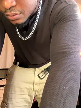 Snapshot of KeYBuMp323 chatting on 11.29.25 KeYBuMp323 online show from 11.29.25