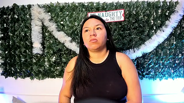 BellaRoux1 online show from 12.19.25