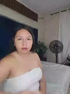 BellaRoux1 online show from 02.25.26