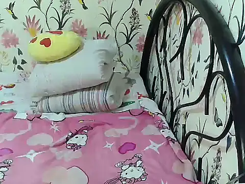 Fantasy Hugetits31 online show from 12.14.25