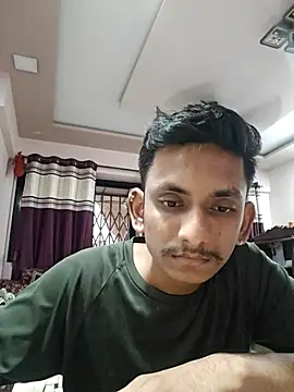 Snapshot of yung_cplz chatting on 10.16.25 yung cplz online show from 10.16.25