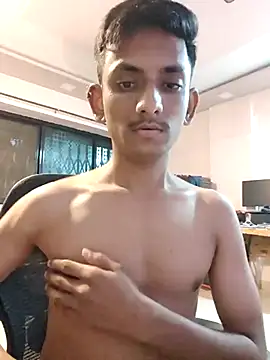 Snapshot of yung_cplz chatting on 11.28.25 yung cplz online show from 11.28.25