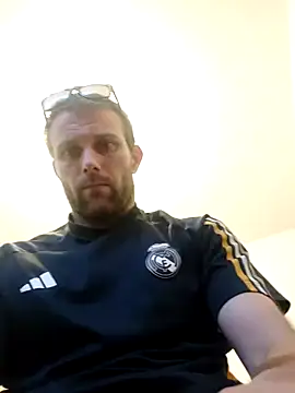 Snapshot of SexSavrem06 chatting on 10.04.25 SexSavrem06 online show from 10.04.25