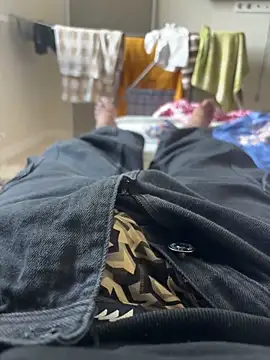 Snapshot of bigbulllaksh chatting on 09.09.25 bigbulllaksh online show from 09.09.25