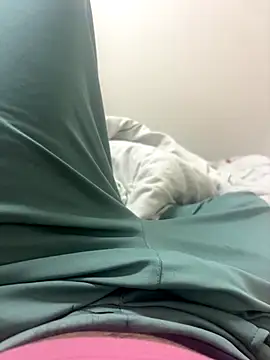 Snapshot of bigbulllaksh chatting on 10.15.25 bigbulllaksh online show from 10.15.25