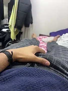 Snapshot of bigbulllaksh chatting on 11.03.25 bigbulllaksh online show from 11.03.25