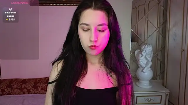 Eva Maller online show from 12.03.25