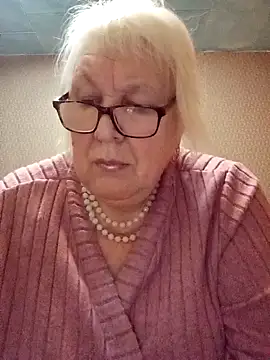 Alexia64231 online show from 10.26.25