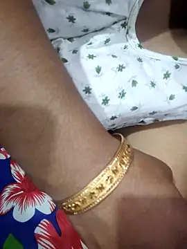 Bhabi-Hot0 online show from 11.17.25