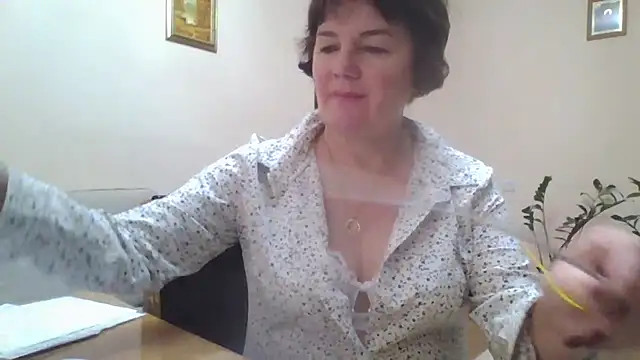 Snapshot of Galina56301 chatting on 11.23.25 Galina56301 online show from 11.23.25