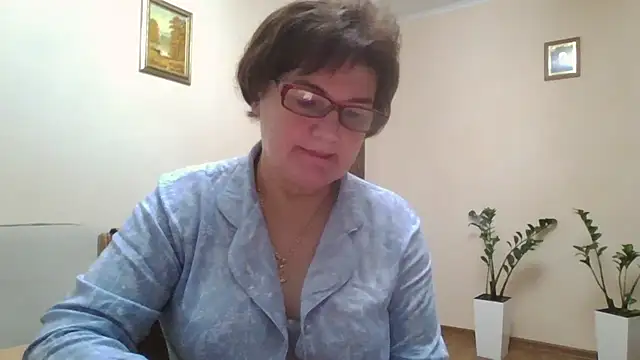Snapshot of Galina56301 chatting on 12.14.25 Galina56301 online show from 12.14.25